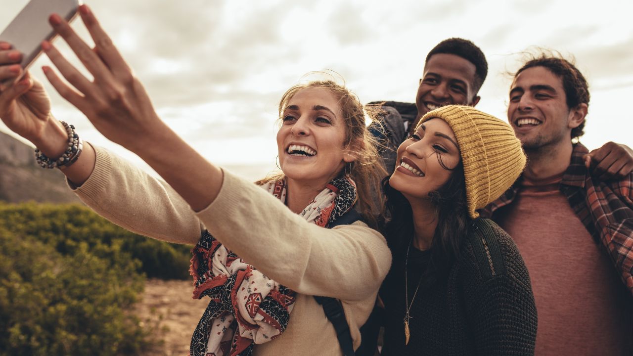 Scopri le migliori destinazioni per viaggi di gruppo in Italia mare, montagna, laghi e colline. Trova strutture economiche e pianifica la tua vacanza perfetta!